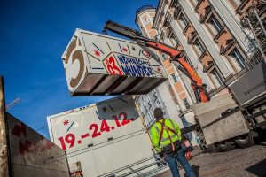 Aufbau Ö3-Weihnachtswunder 2017 in Linz, Foto: Wolfgang Pfleger