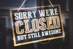 Sorry we're CLOSED, Foto: Photo by Tim Mossholder / Unsplash
