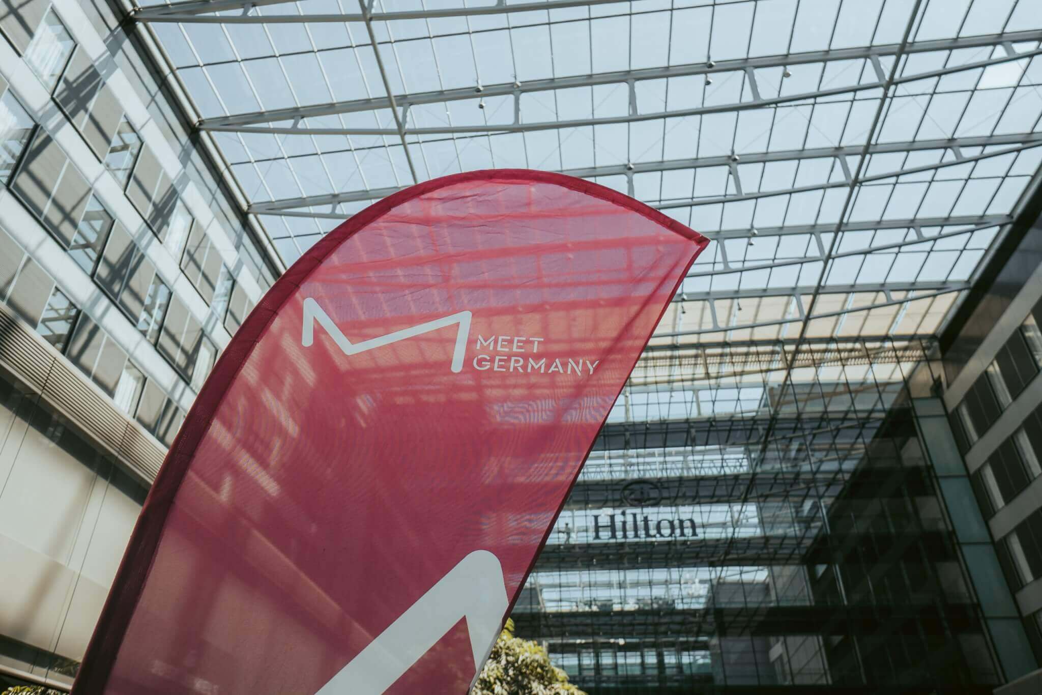 MEET GERMANY SUMMITS: Über 300 Teilnehmende in Rhein-Main – jetzt warten Hamburg & NRW mit starken Formaten, Orten & Impulsen